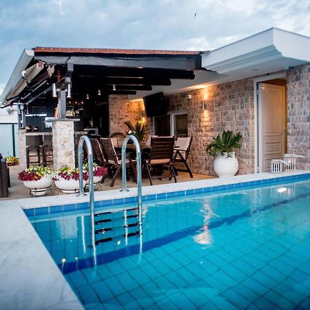 프레베자 Luxury Penthouse With Private Pool 아파트 외부 사진