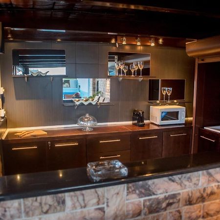 프레베자 Luxury Penthouse With Private Pool 아파트 외부 사진